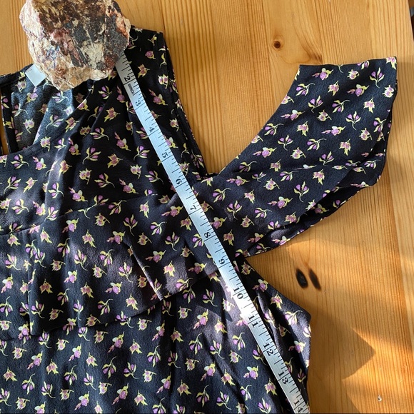 NWOT Loft Exposed Shoulder Floral Blouse - Picture 7 of 10